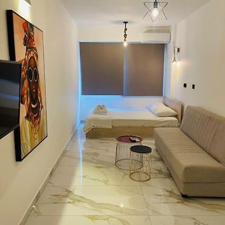 Luxury No4 Apartment In Ladadika Thessaloniki Exterior photo