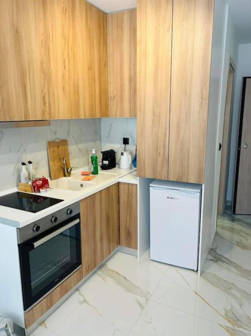 Luxury No4 Apartment In Ladadika Thessaloniki Exterior photo
